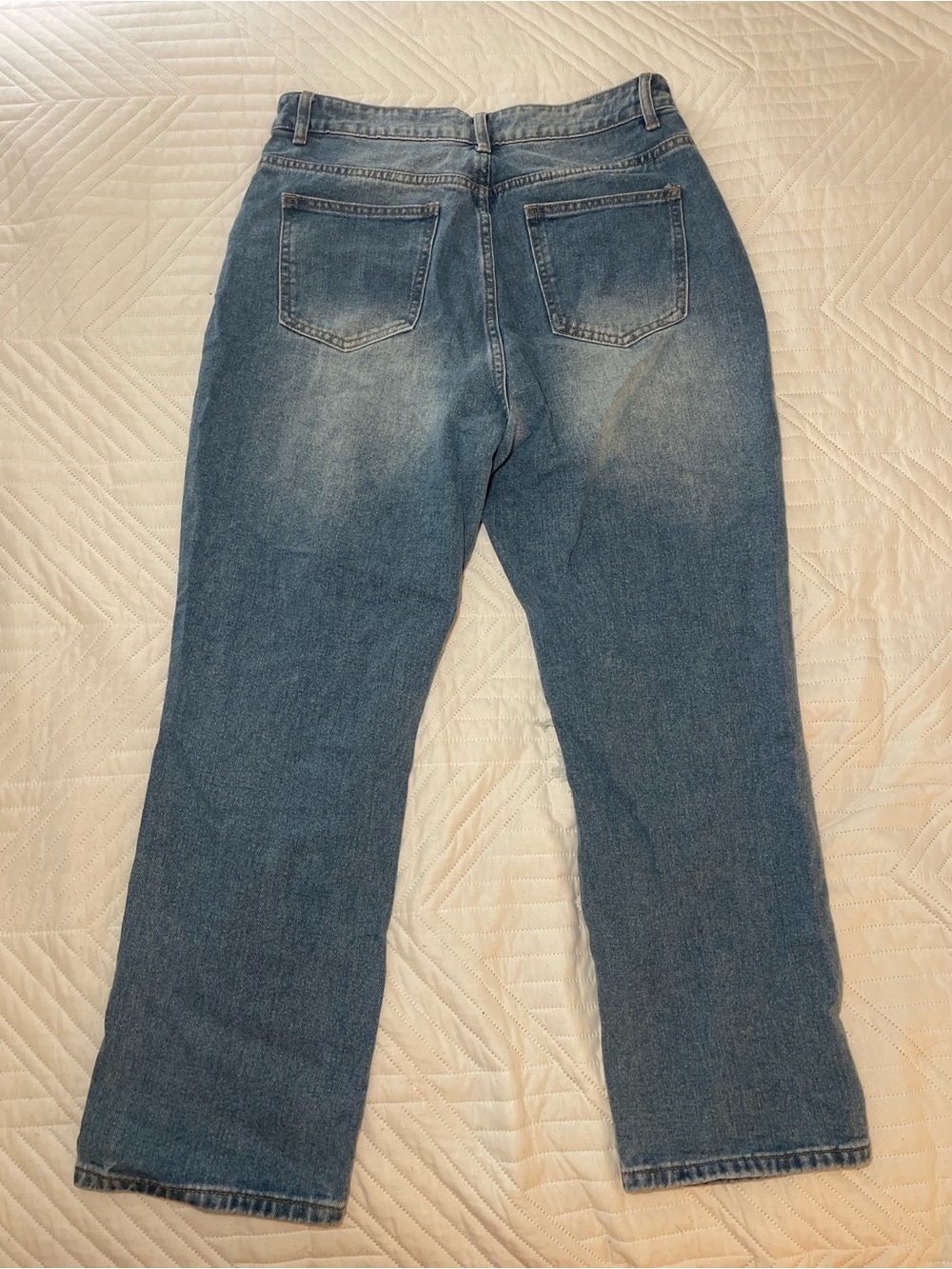 PrettyLittleThing Distressed Boyfriend Jeans - Blue - Picture 5 of 5